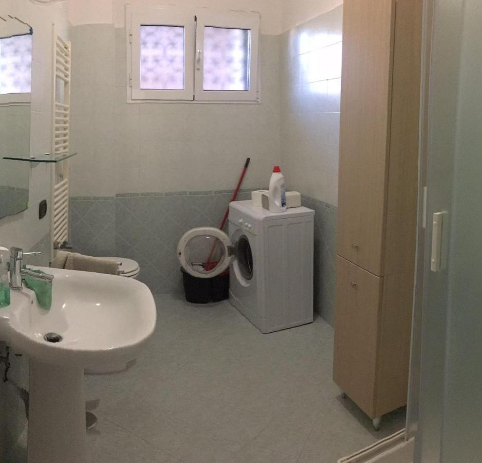 Romantische Villa am Meer mit Kamin Torvaianica Exterior foto